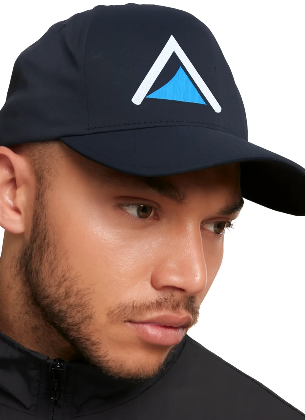 GORRA FLEXFIT con ejemplo de estampado personalizado 1 (diseño ficticio de muestra)