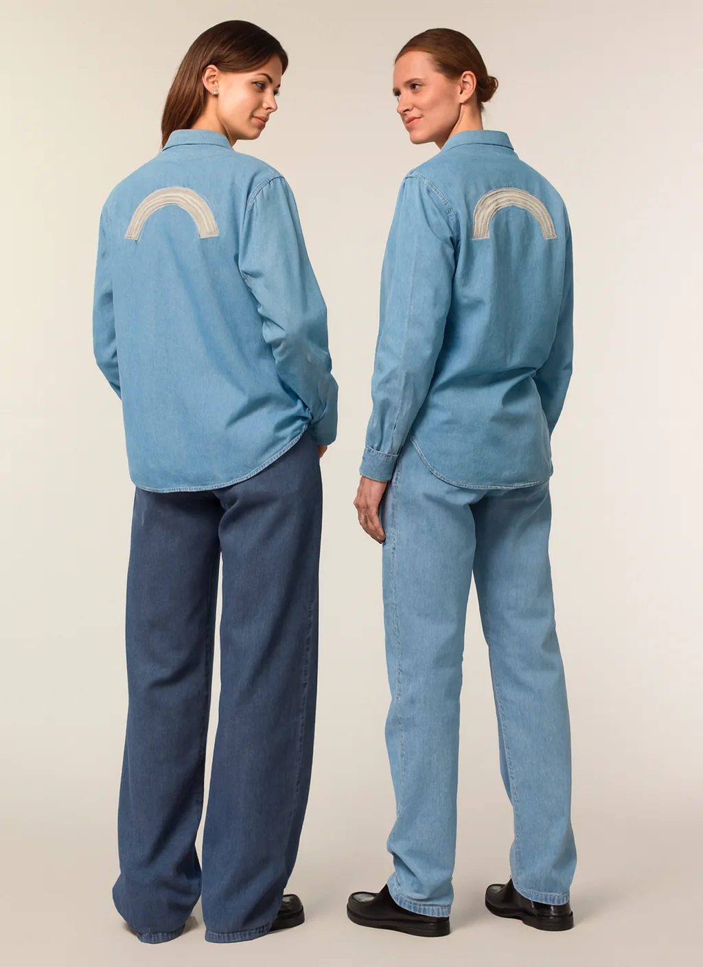 STELLA DENIM SHIRT con ejemplo de estampado personalizado 2 (diseño ficticio de muestra)