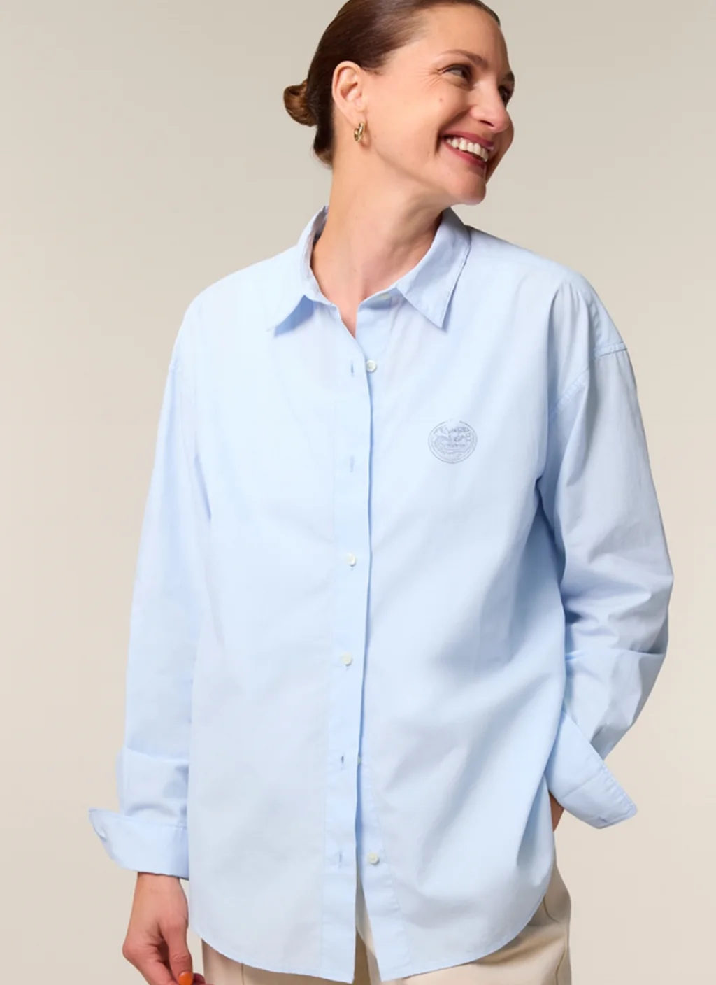 STELLA STYLER SHIRT con ejemplo de estampado personalizado 1 (diseño ficticio de muestra)
